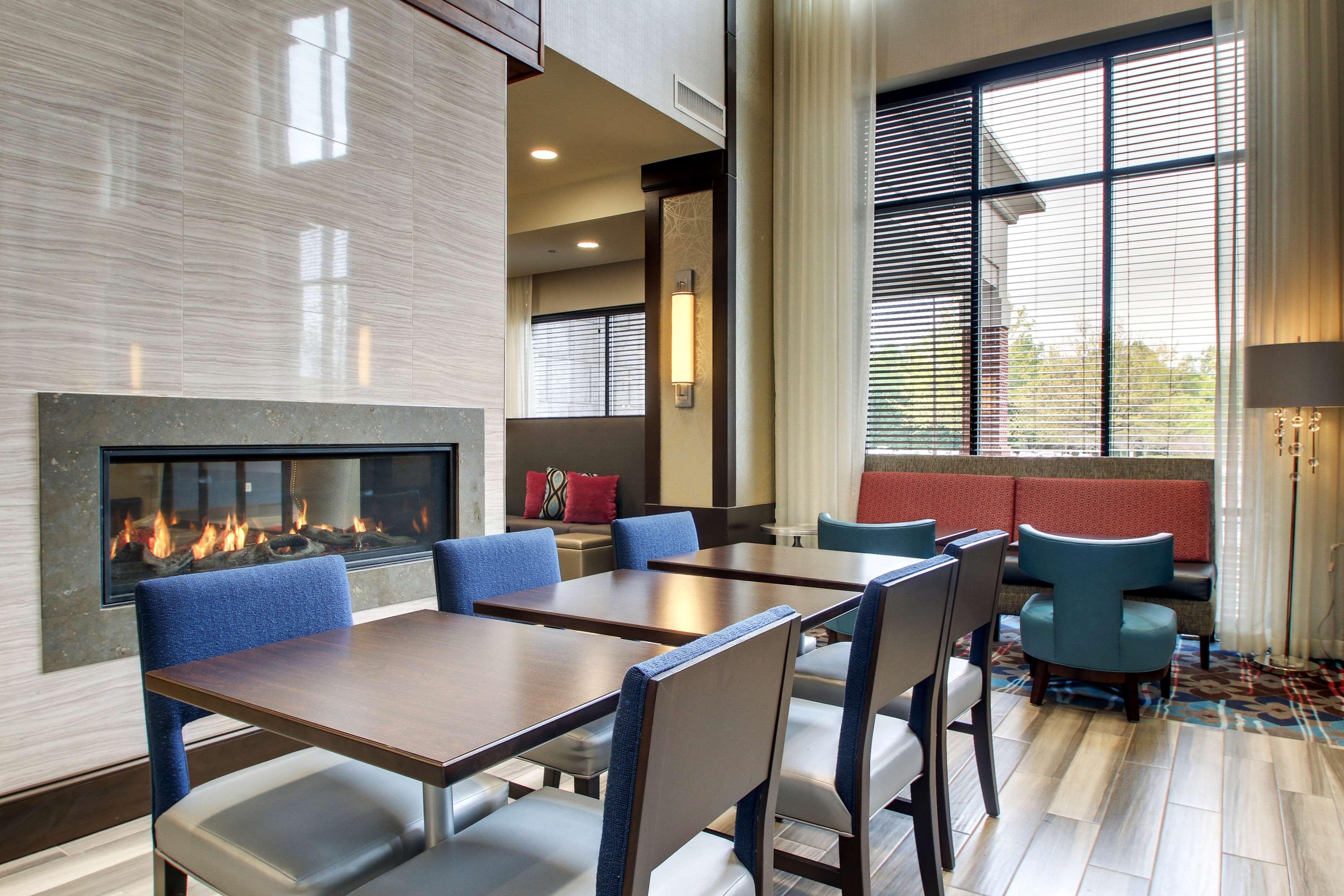 Hampton Inn & Suites Greenville Airport Ngoại thất bức ảnh